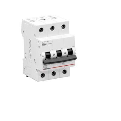 INTERRUPTOR TERMOMAGNETICO 3X32 A 240-400 V CURVA C